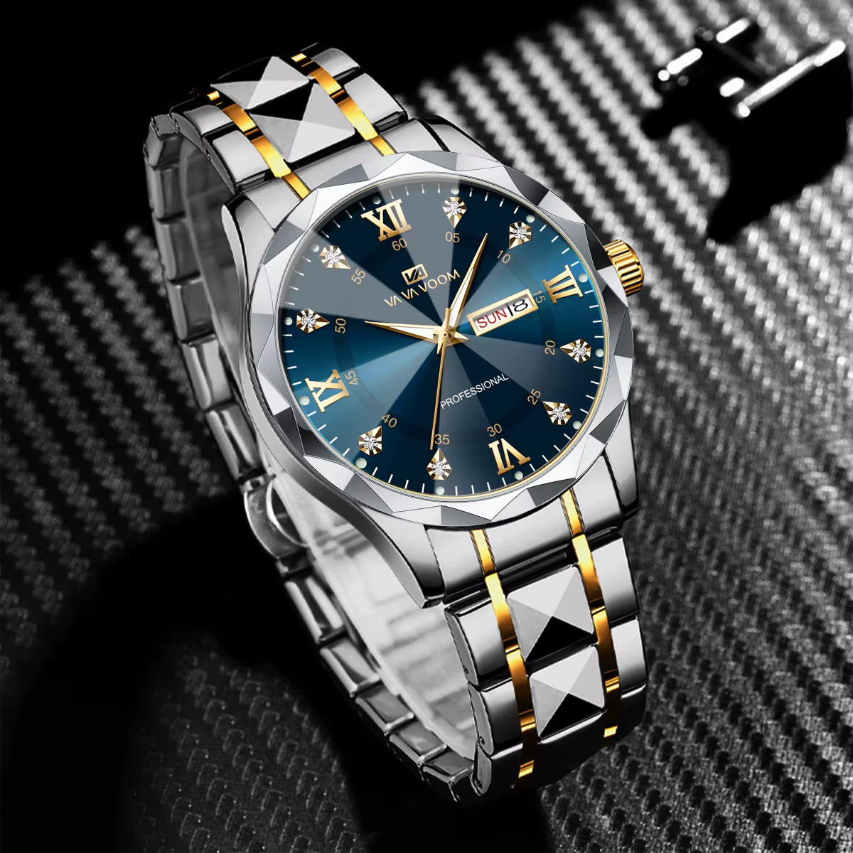 2024 Nouvelle montre pour hommes mode Rivet bracelet en acier inoxydable de luxe eau diamant diamant