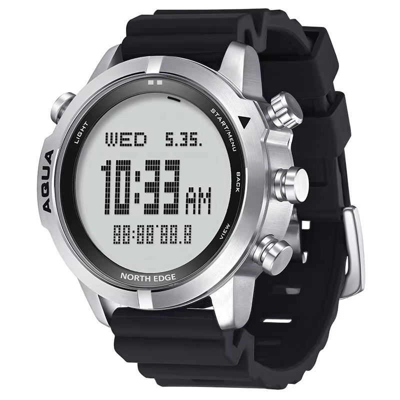 Montre de plongée, équipement, boussole, altimètre, étanche