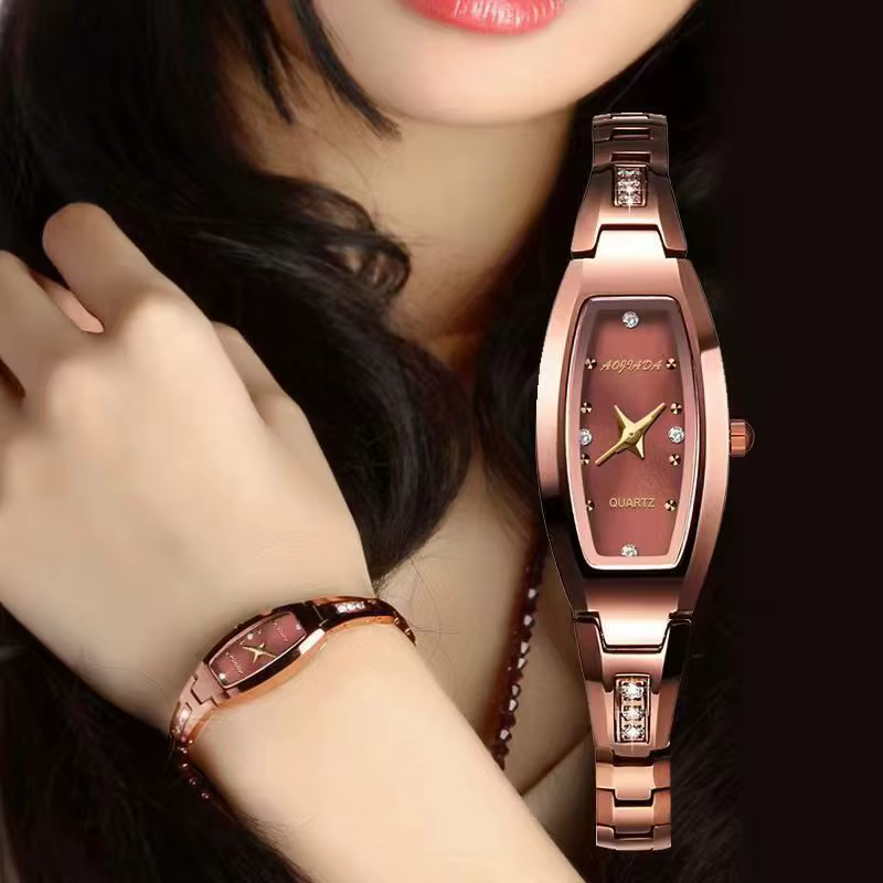 Montre rétro dorée pour femmes Vintage petites dames montres Bracelet en acier montre montres à Quar