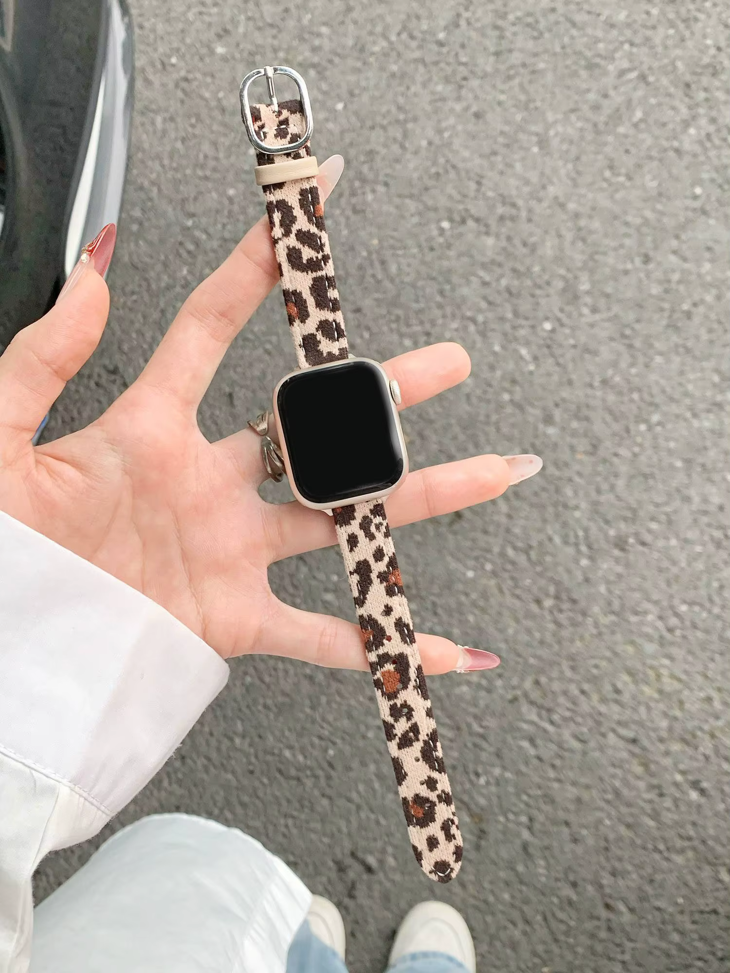 Bracelet en cuir à imprimé léopard populaire pour Apple Watch Femme 44mm 40 45 41 49 42 38 Series 11