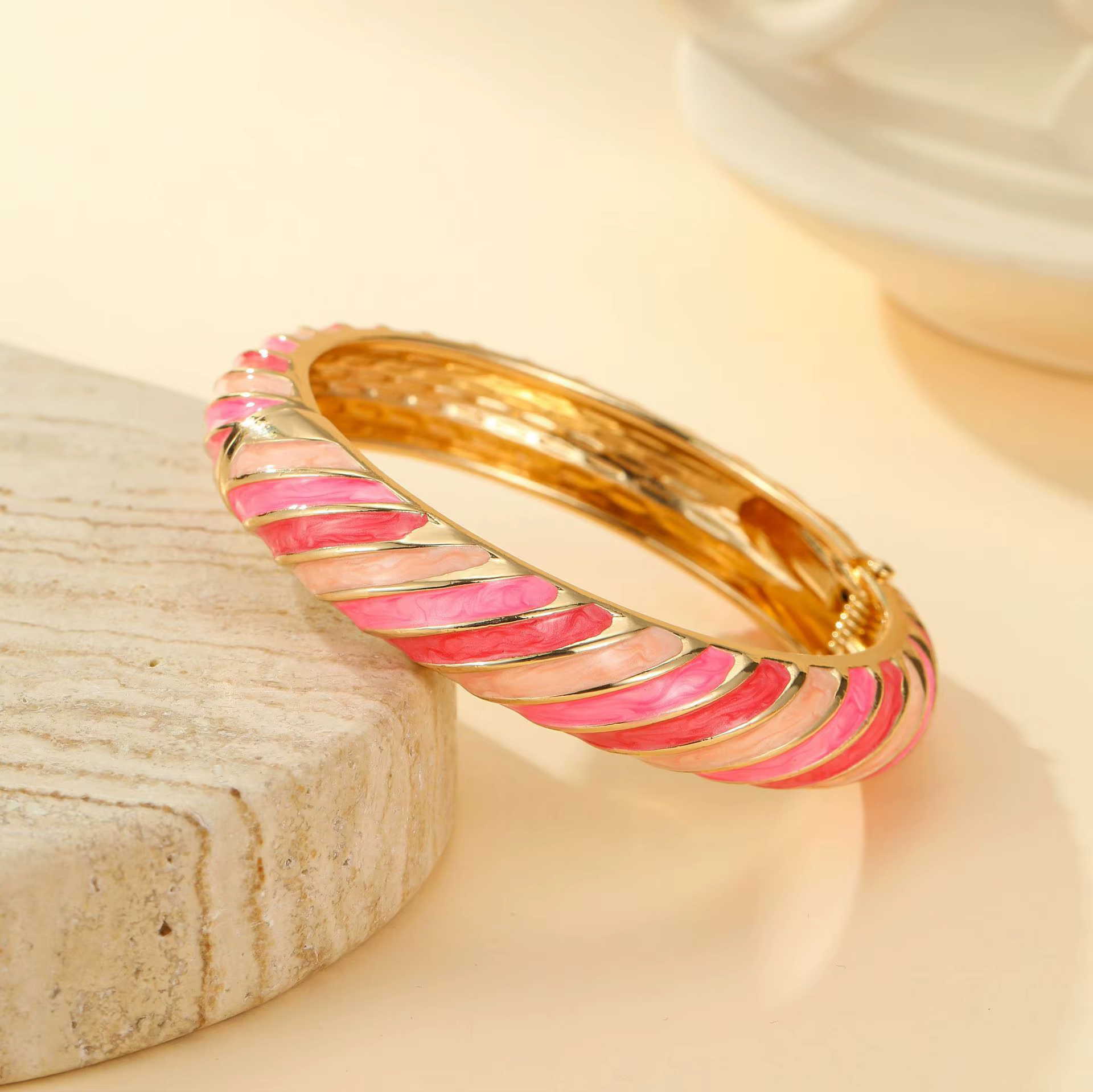 Bracelet ouvert épaissi avec rayures colorées effet goutte d'huile pour femme, bracelet en alliage d