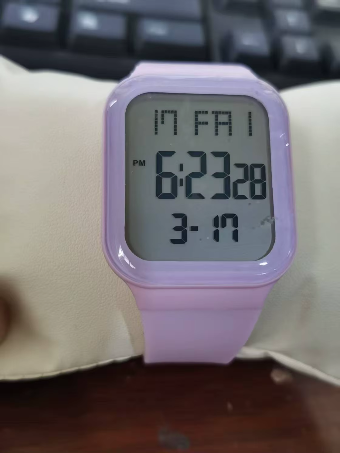 Montre pour hommes sport lycéens à la mode Couple montre étanche réveil multi fonctionnel femmes mon