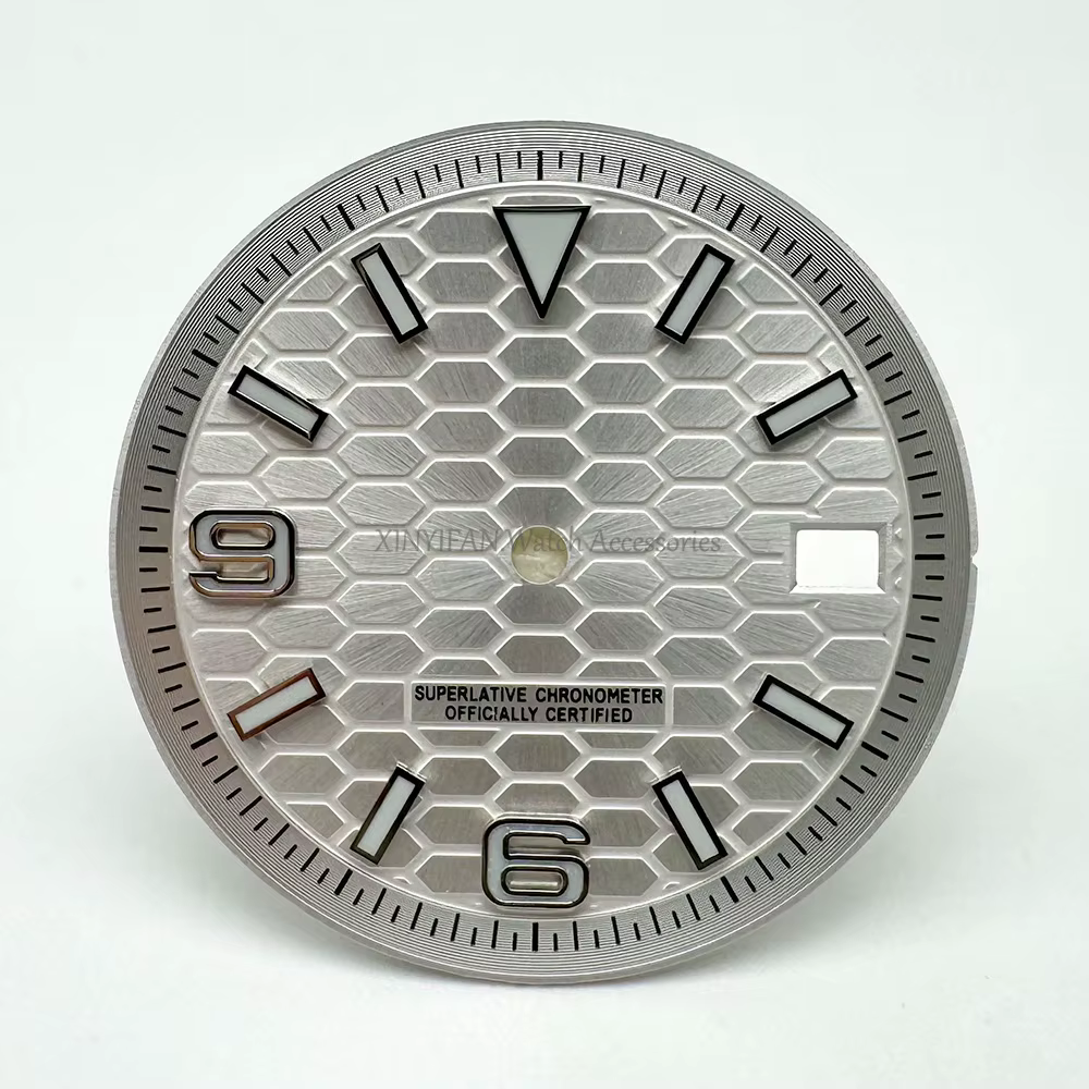 Nouveau cadran en nid d'abeille de 28.5mm, Design BGW9 bleu lumineux adapté au mouvement japonais NH