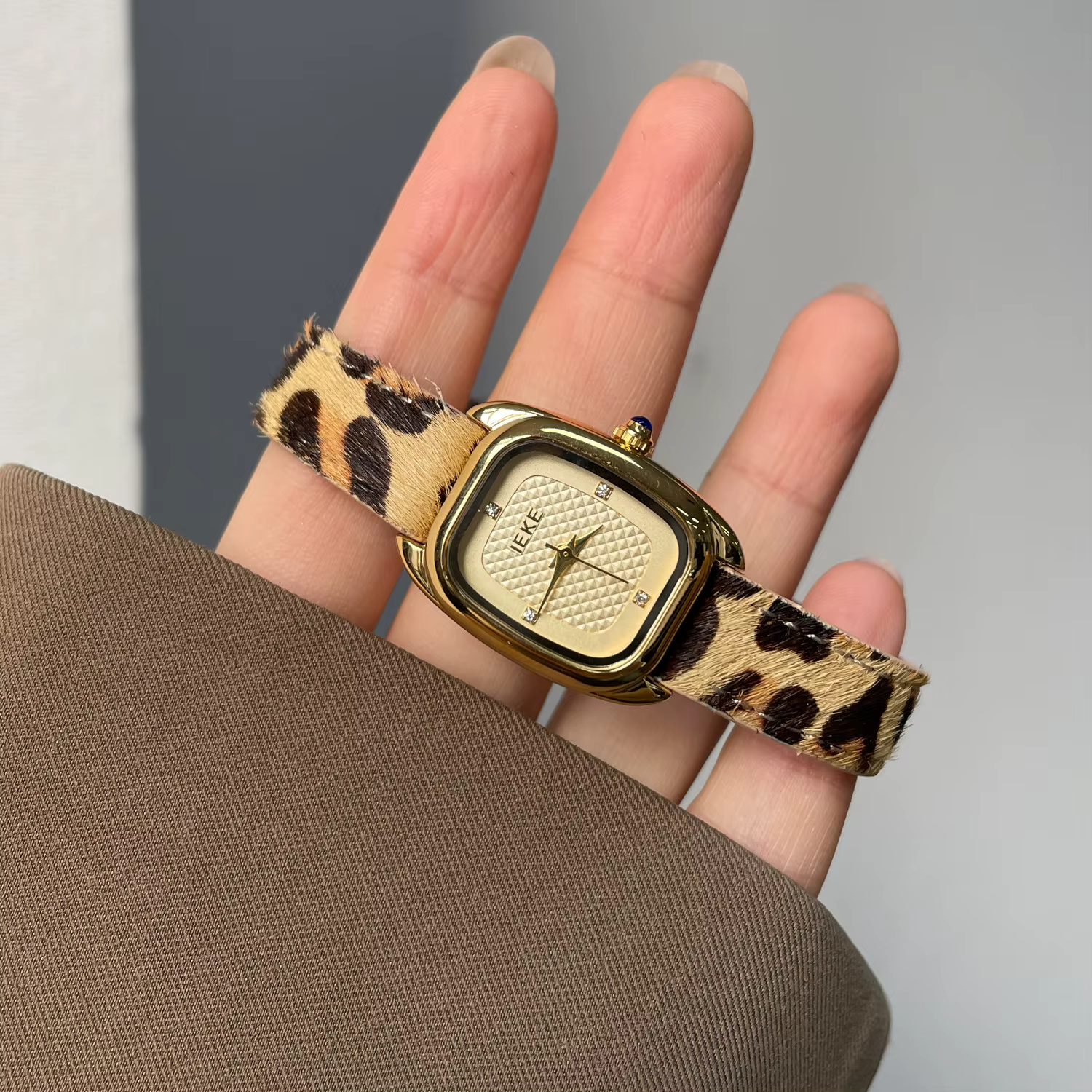 Montre élégante à imprimé léopard de luxe, nouveau modèle 2026, montre pour femme de style professio