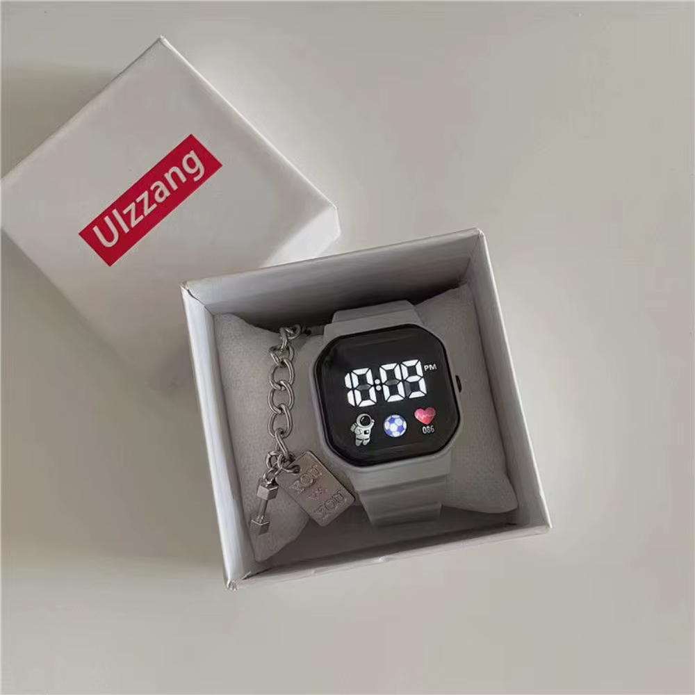 Spaceman LED montres numériques nouvelle mode étanche enfants Sport montre bracelet en Silicone mont