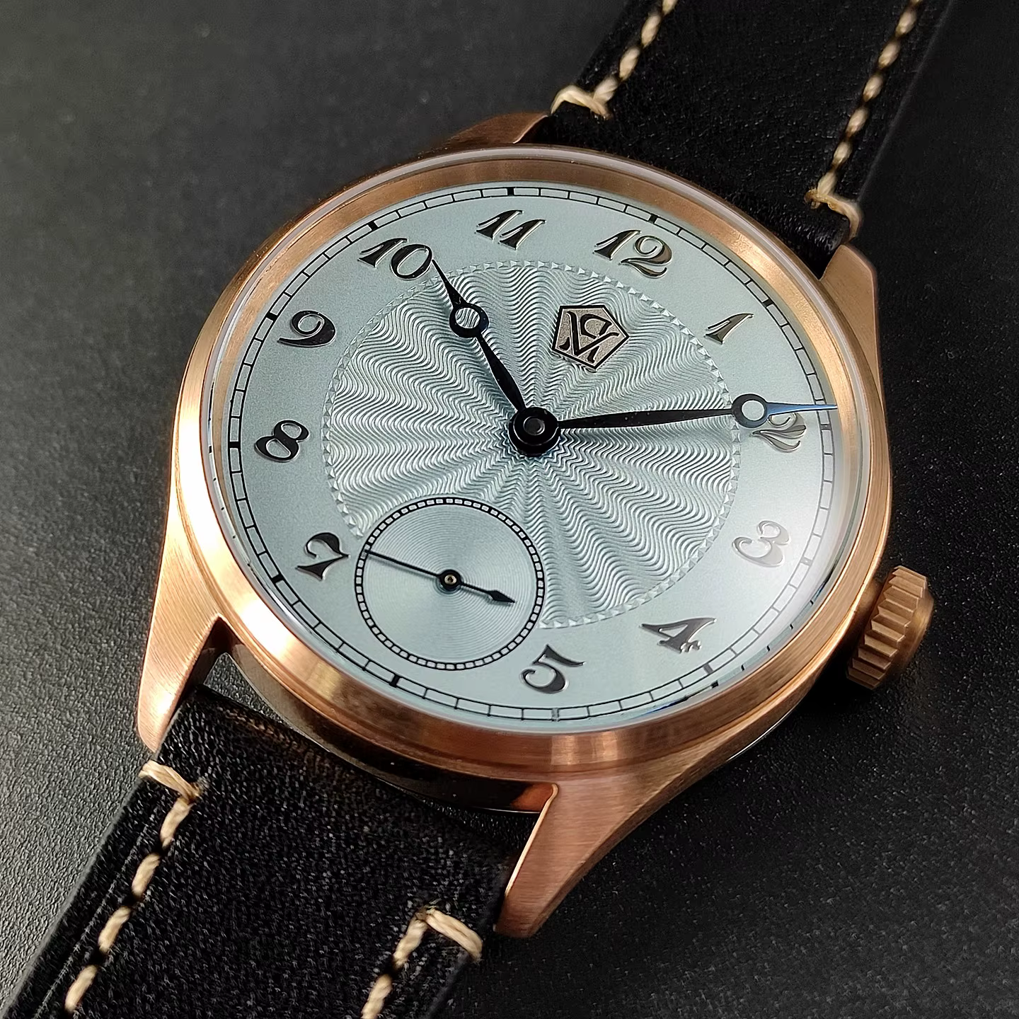 40.5 montre mécanique manuelle pour hommes étain Bronze Guilloché Surface tridimensionnelle argent c
