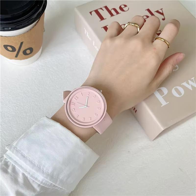 Makaron-Montre à Quartz pour Femme, Série de Documents, Haute Qualité, Mode, Convient aux Vêtements