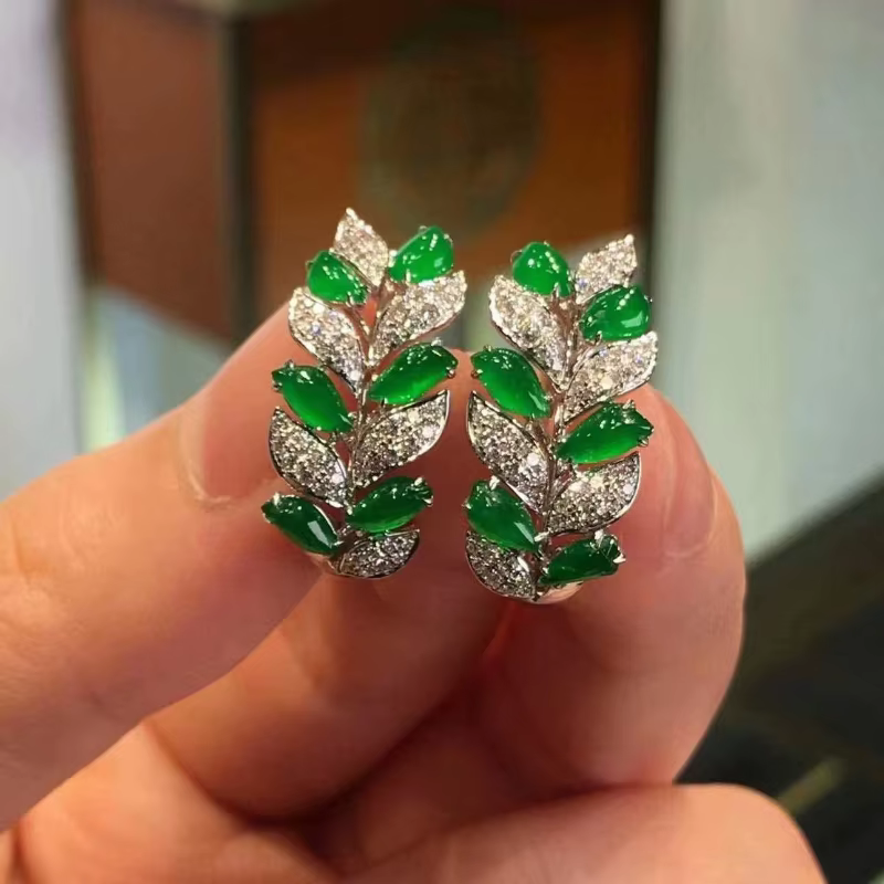 Boucles d'oreilles en feuilles de chrysoprase naturelle pour femmes, exquises et élégantes, adaptées