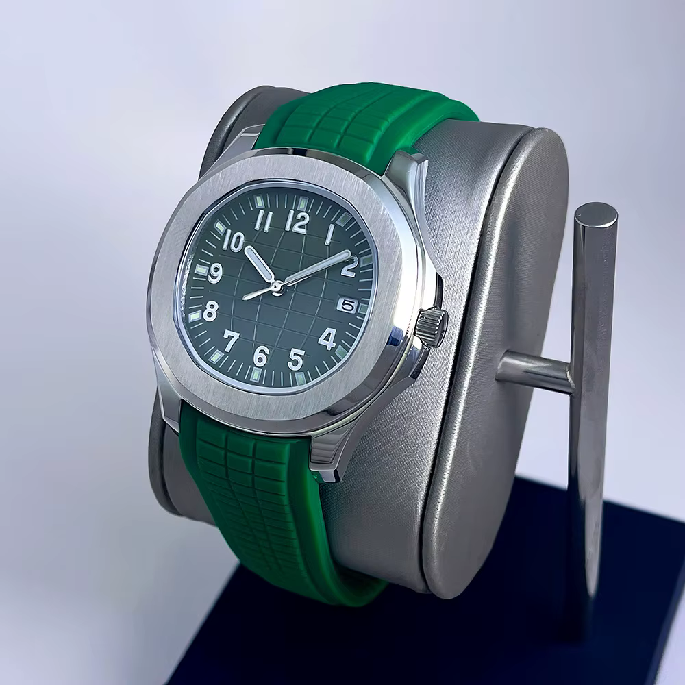 2025 Nouvelle montre de sport pour hommes avec bracelet en caoutchouc, mouvement mécanique automatiq