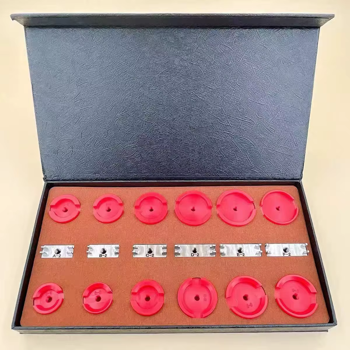 Outils de réparation de montres, démontage et montage de toutes sortes d'ouvre-bagues de montres cél