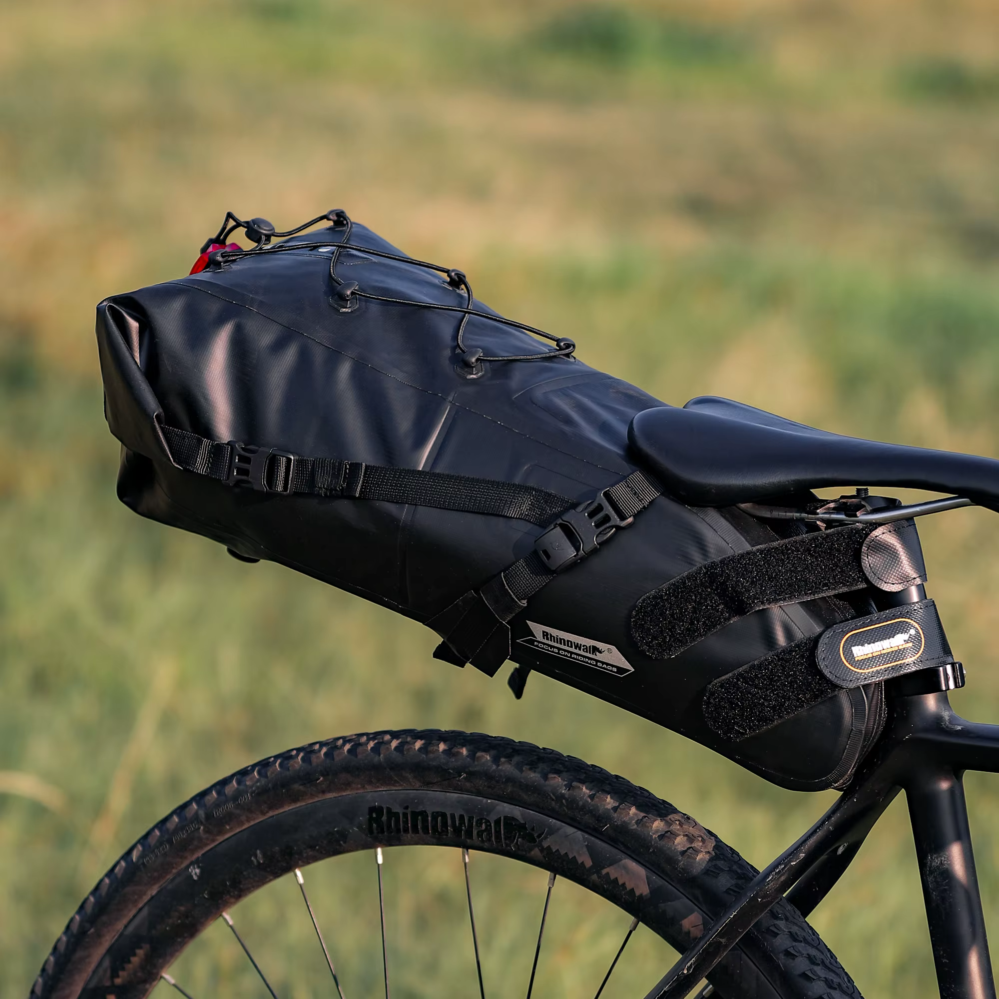 Rhinowalk sac de selle de vélo étanche 5L-13L grande capacité pliable sac arrière arrière réfléchiss