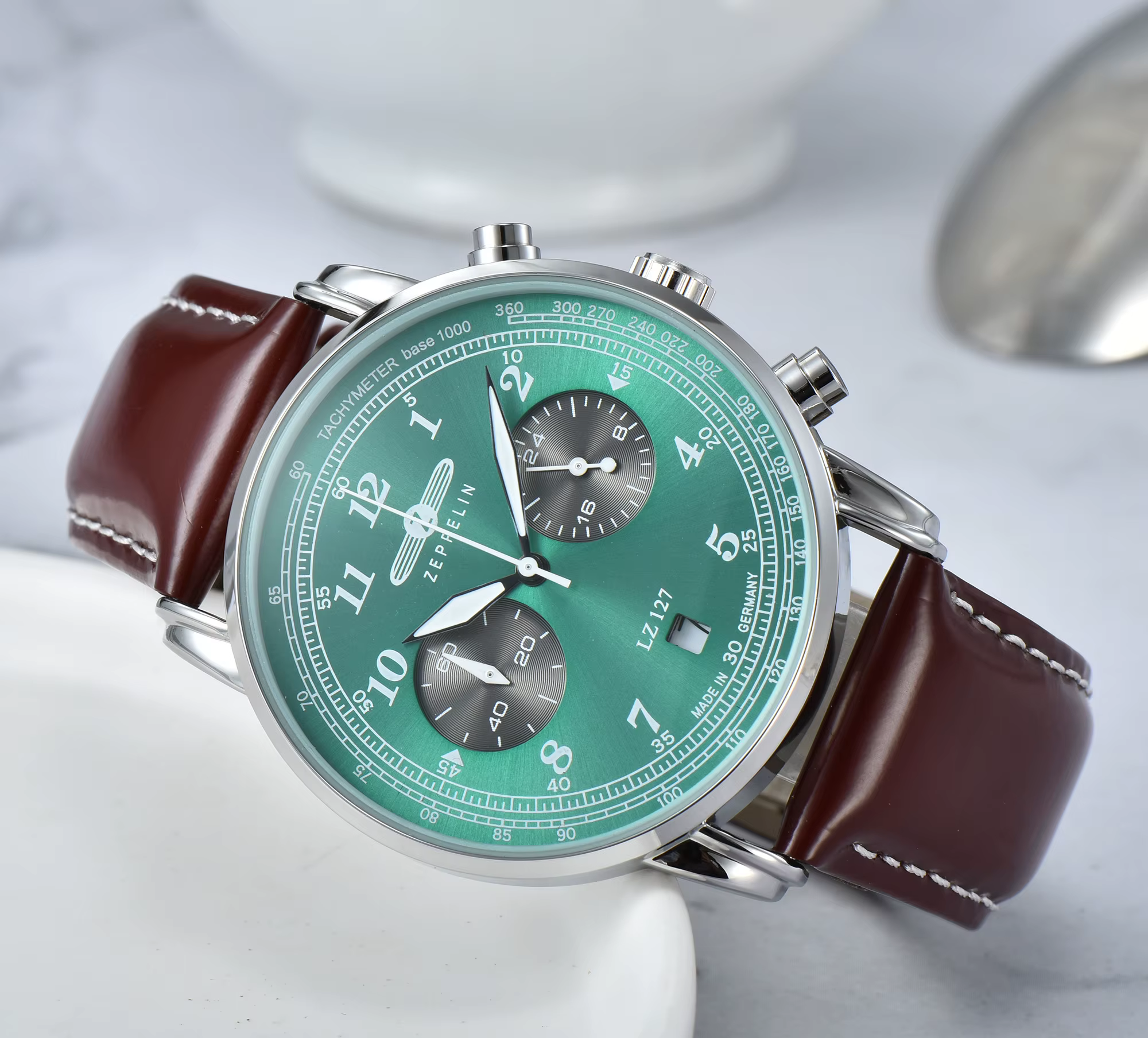 Montre à quartz classique pour hommes de la série ZEPPELIN Hindenburg, fabriquée en usine d'origine,