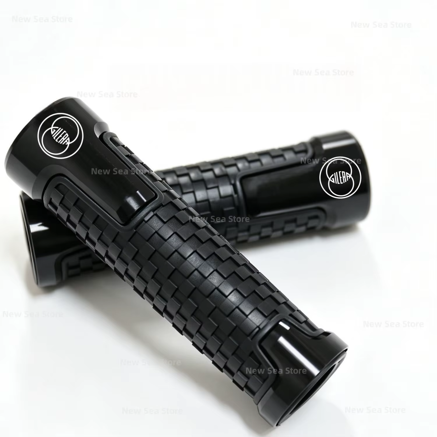 Accessoires de moto CNC, poignées de guidon 7/8"22mm pour Gilera GP800 Fuoco Nexus 500 Runner 50 125