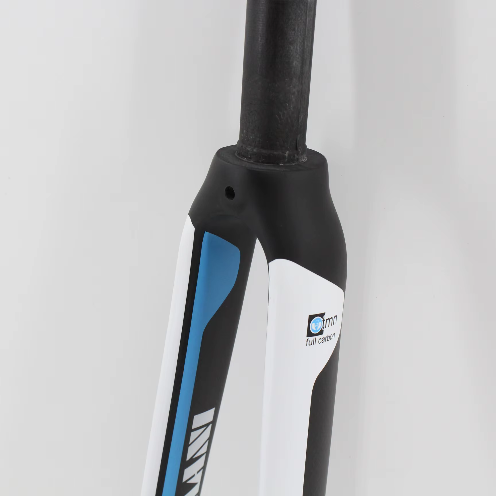 TEMANI-Fourche avant de vélo de course en fibre de carbone 3K, 700C, frein à disque, 4 couleurs