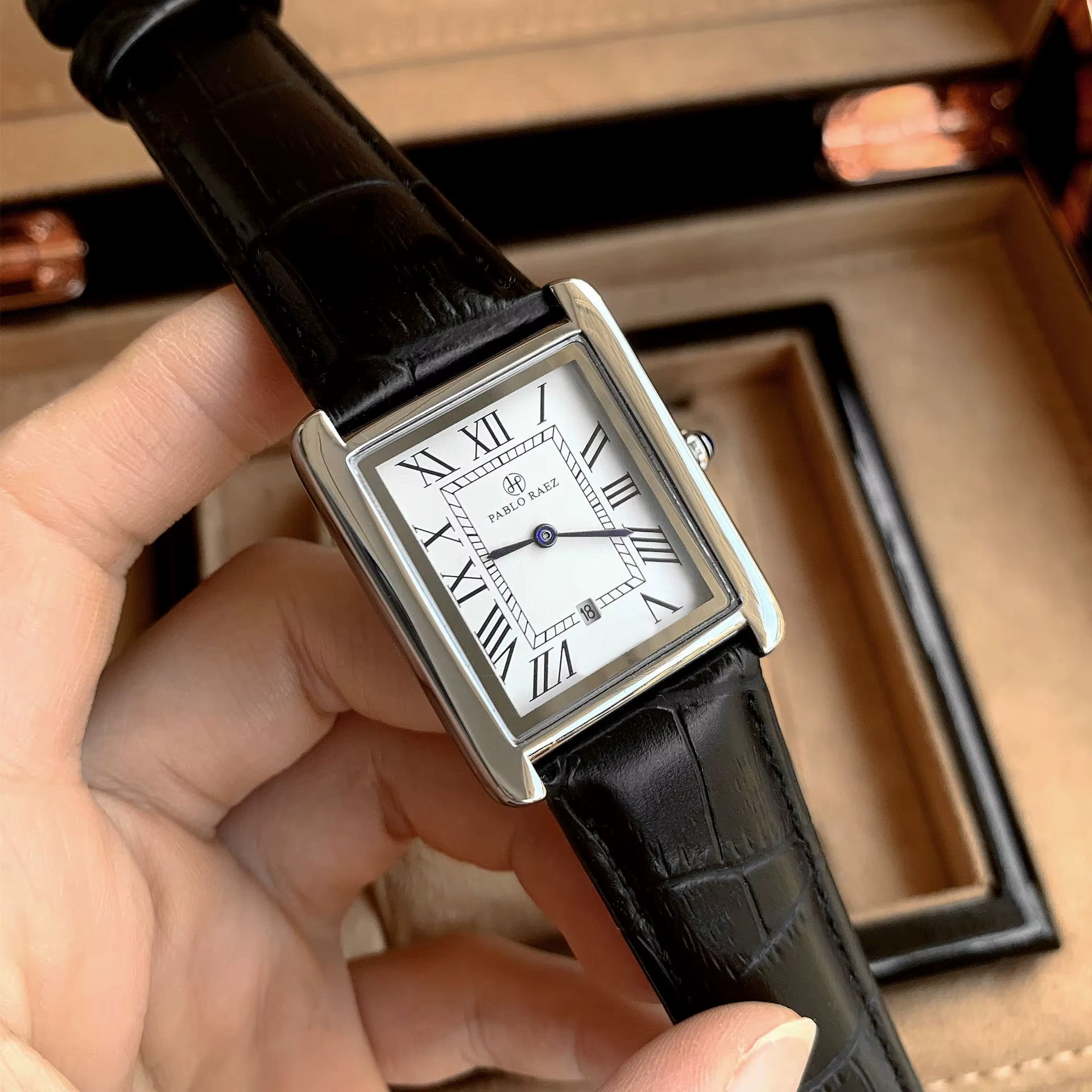 UTHAI hommes montre affaires lumière marque de luxe carré classique calendrier étanche ceinture mâle