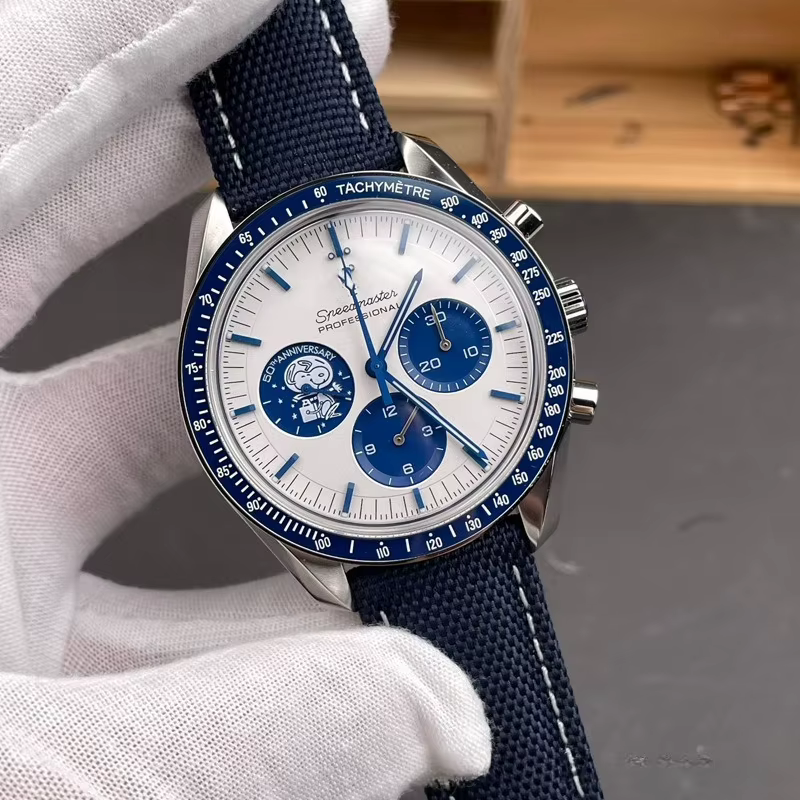 Nouvelle montre Snoopy Kawaii pour hommes, montre à quartz transparente créative de dessin animé jap