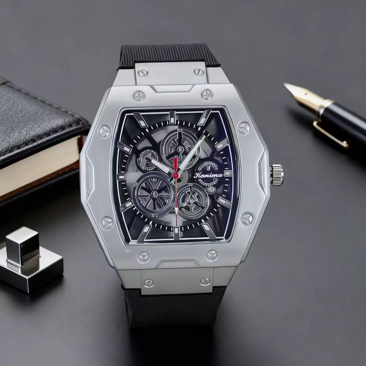 Nouvelle Montre Homme de Luxe Tonneau Squelette Creux Style Mécanique, Montre Sport Militaire en Sil