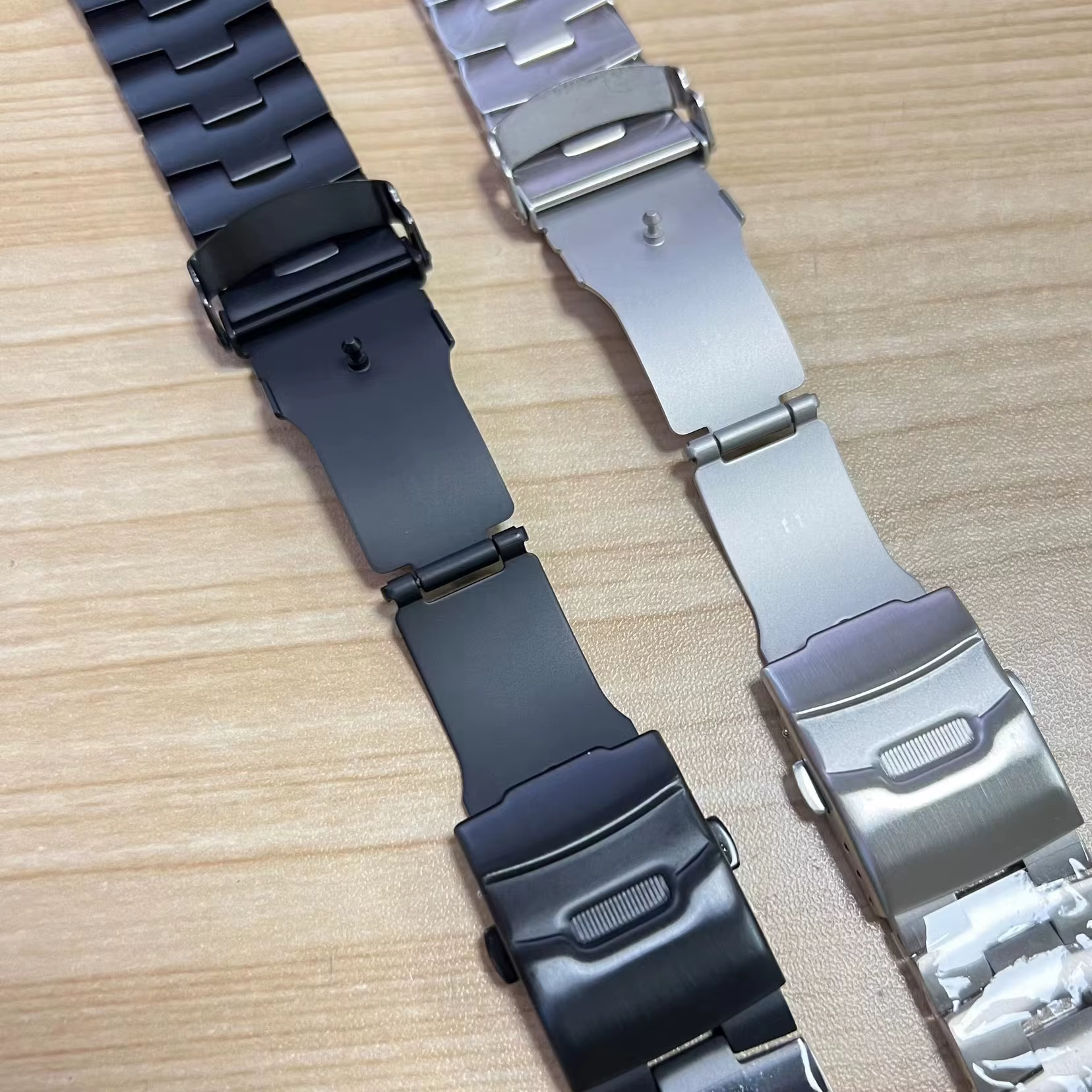 Bracelet de montre en titane solide pour hommes et femmes