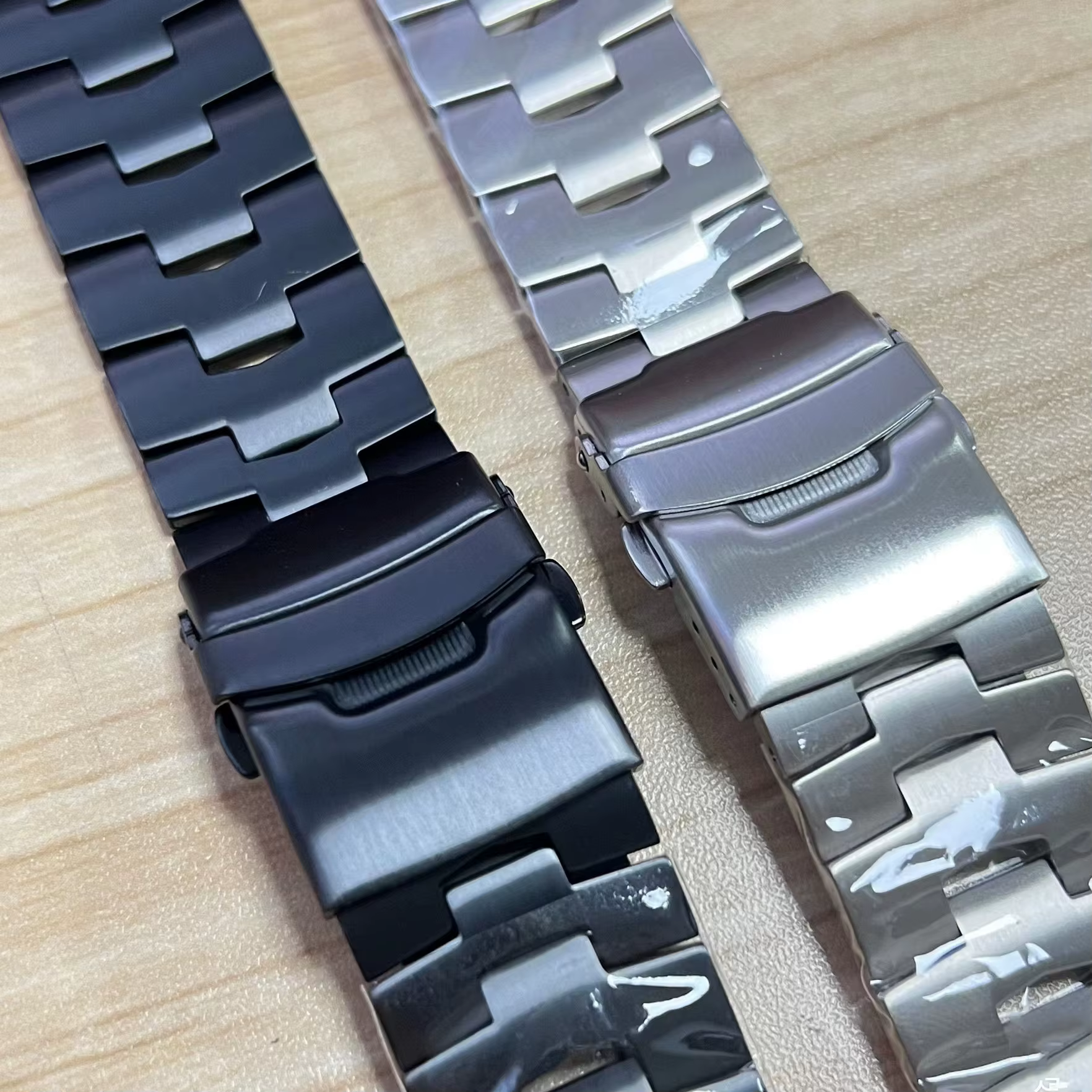 Bracelet de montre en titane solide pour hommes et femmes