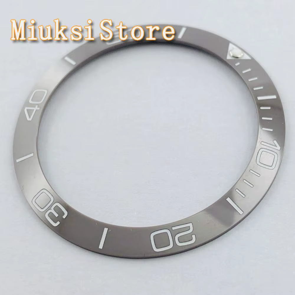 Lunette de montre en céramique grise pour hommes
