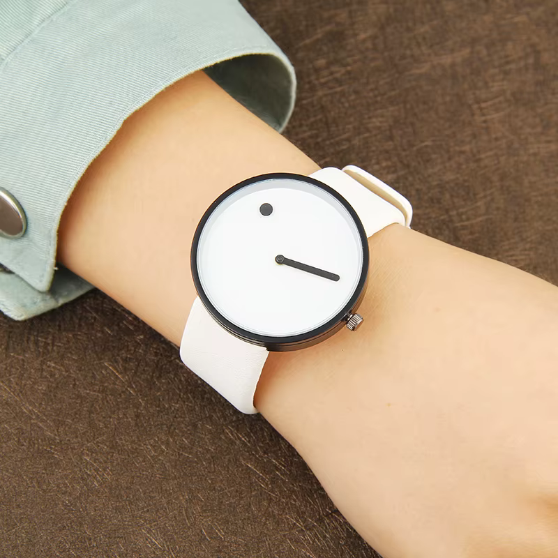 Montres-bracelets en cuir de style minimaliste pour hommes