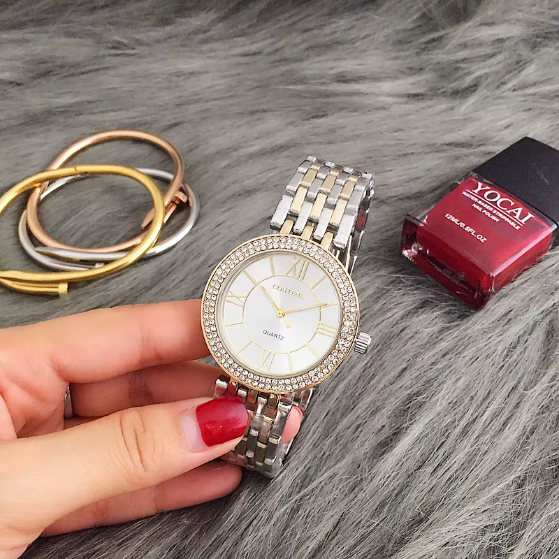 Montre de luxe en acier inoxydable pour femme