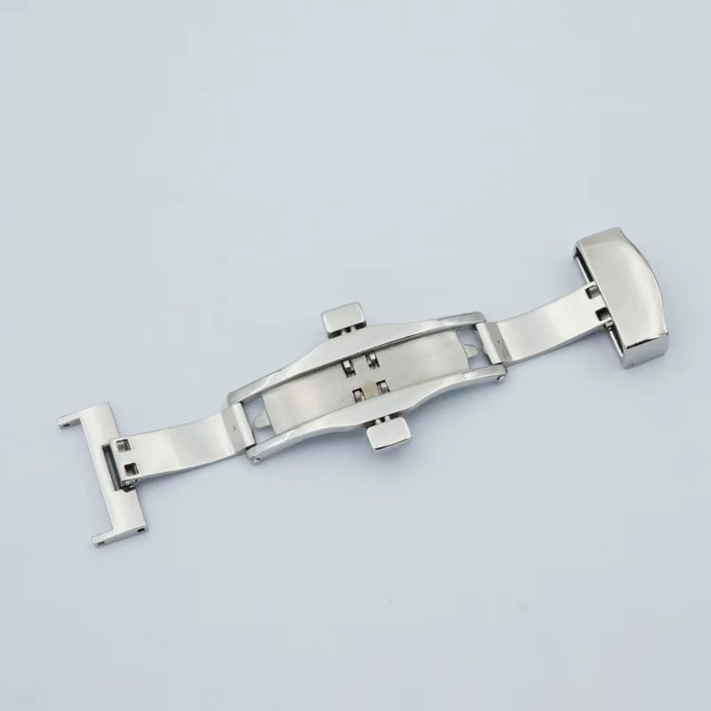 Bracelet de montre avec déploiement de papillon argenté