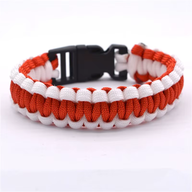 Bracelet de survie en paracorde tressé vert armée
