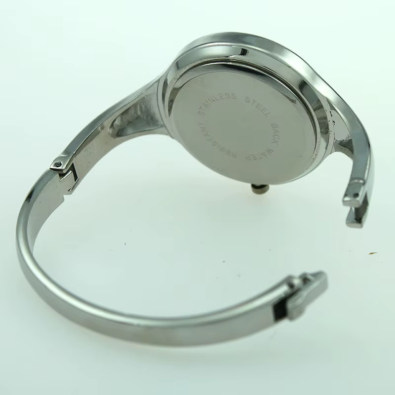 Femmes manchette montre mode décontracté rond dame