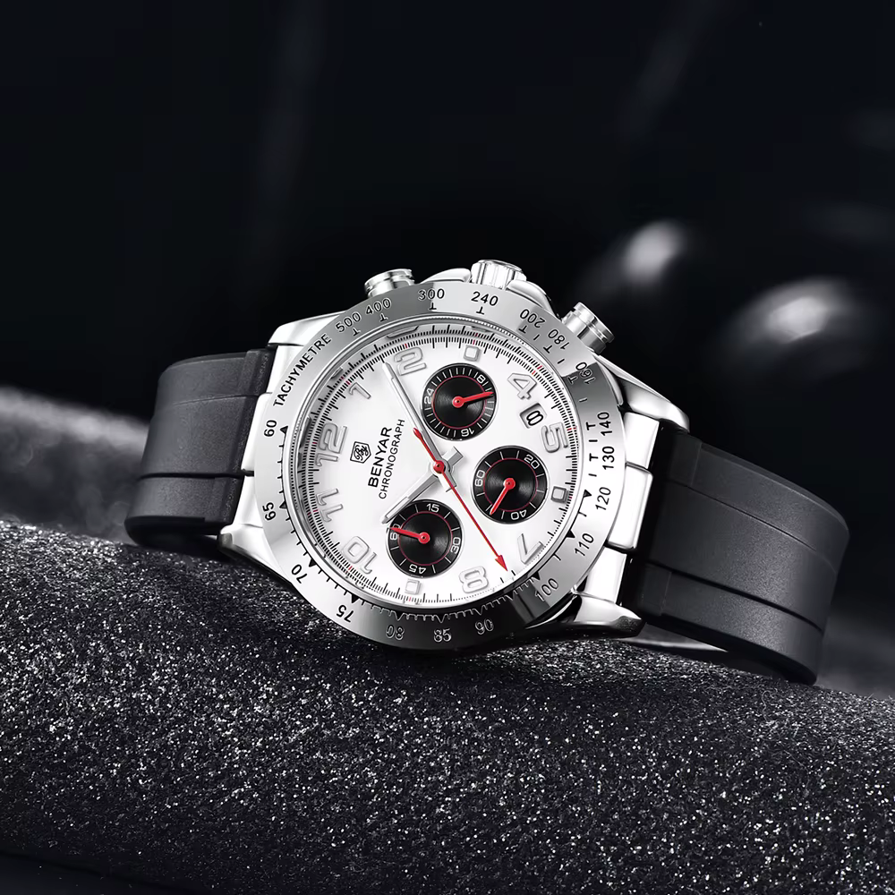 Montre de sport en acier inoxydable pour homme