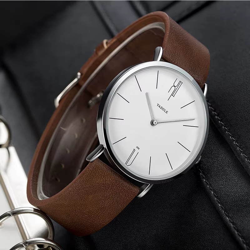 Montre d'extérieur en cuir véritable pour hommes