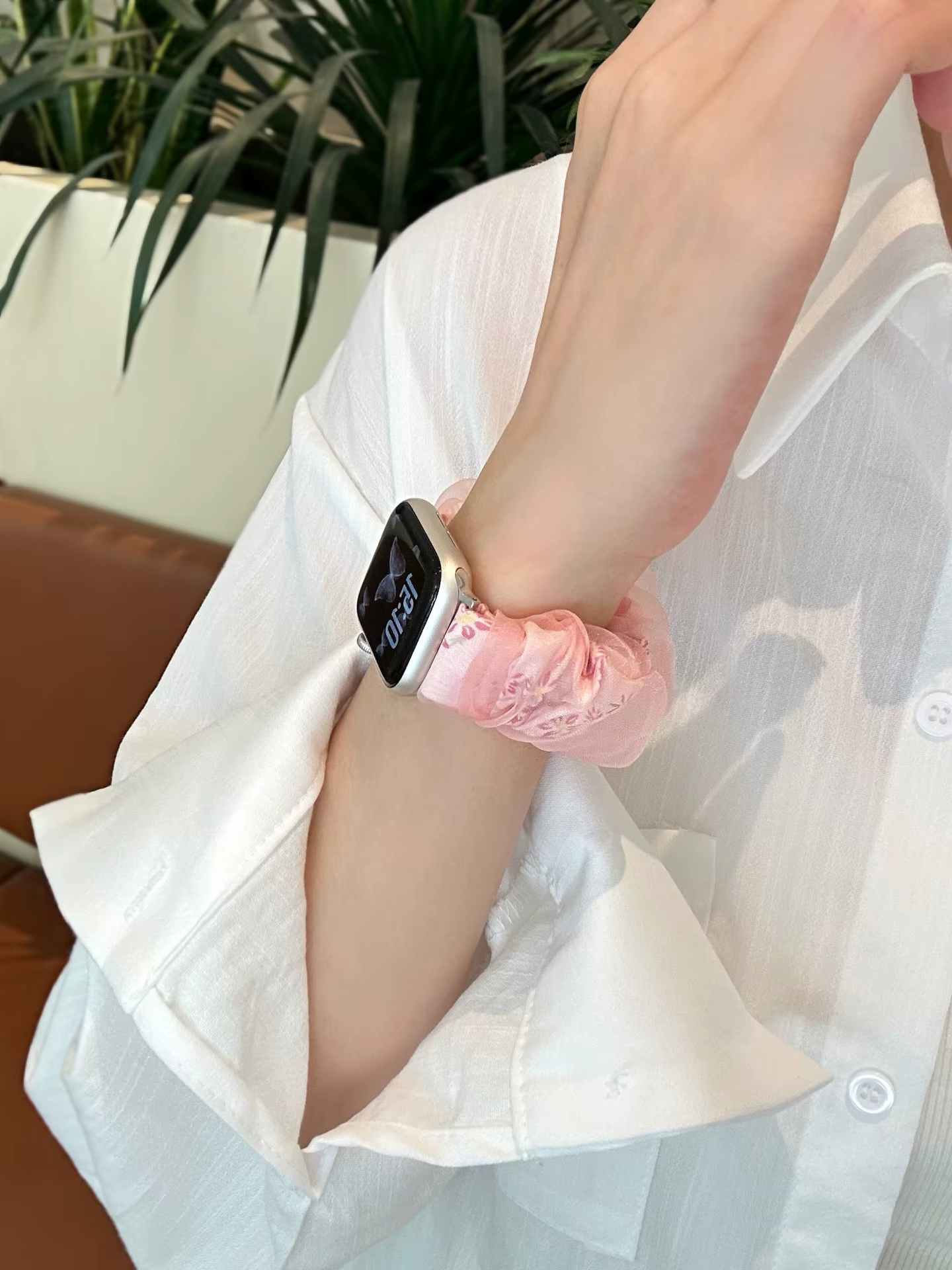 Costume élégant avec bracelet chouchou en fil pour Apple Watch