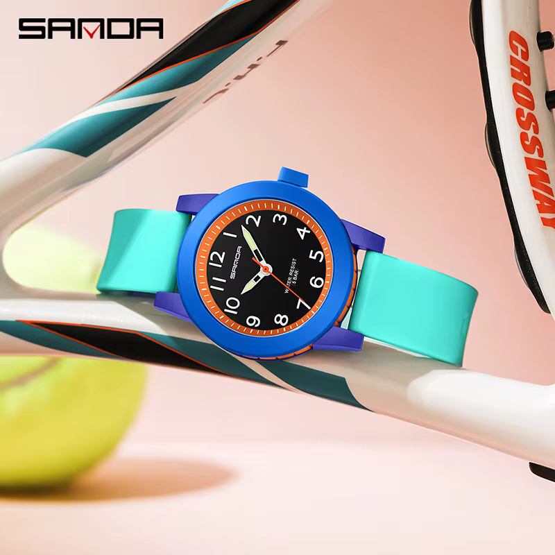 Montre-bracelet analogique à quartz en silicone pour femme