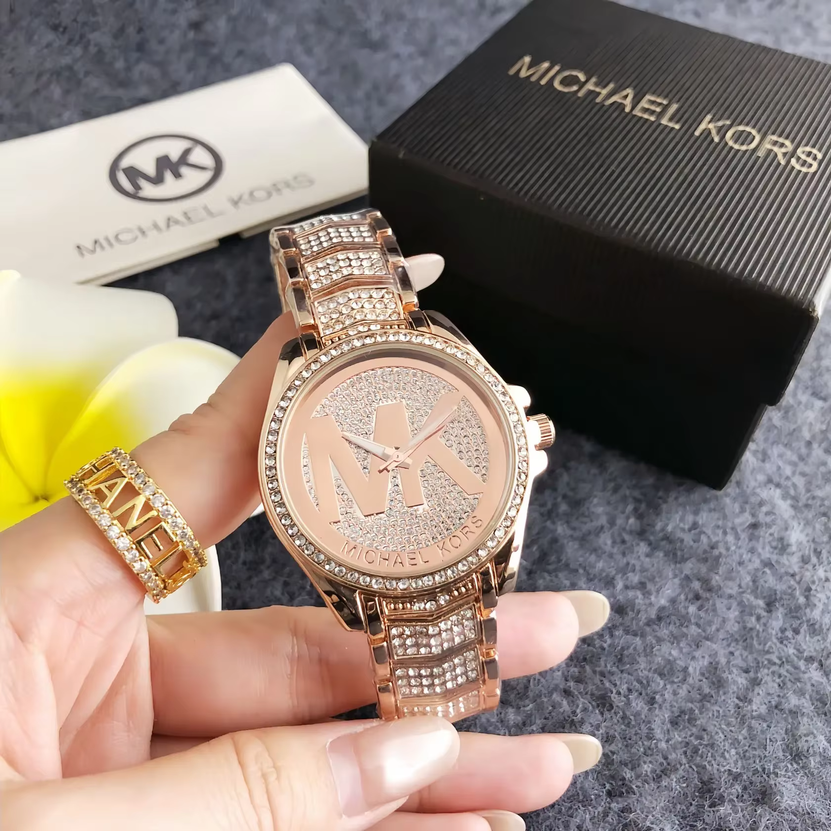 Michael Kors 2026 Sac à main de luxe pour femme, montre-bracelet en alliage haut de gamme, sertie de diamants, style féminin