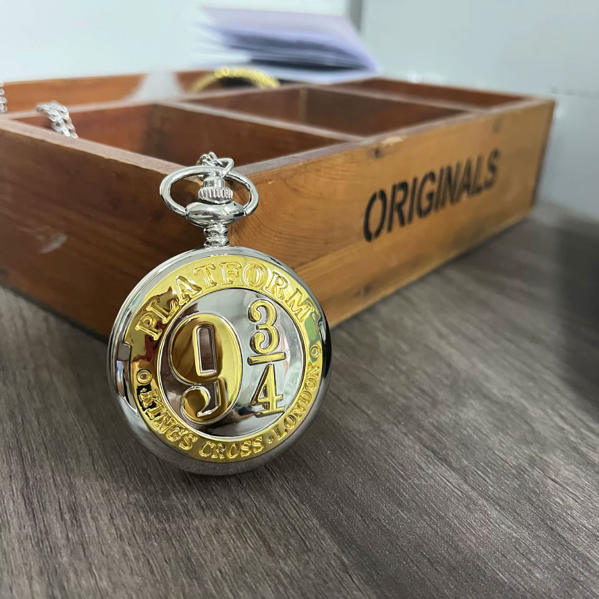 Extension de film chaud King's Cross London 9 3/4 plate-forme montre de poche à Quartz Bronze plein chasseur collier pendentif horloge reloj