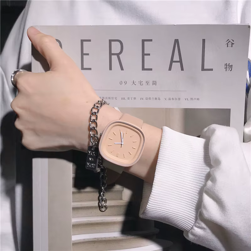 Montres de sport en cuir pour femmes