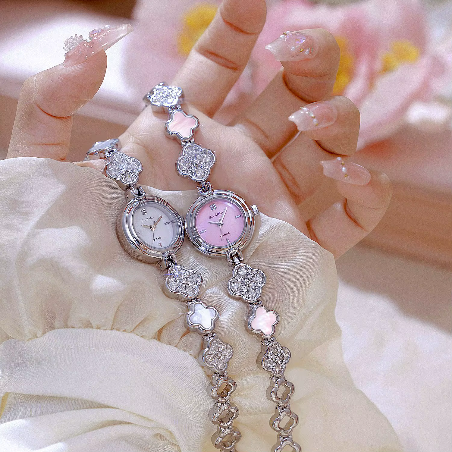 Montre pour femme avec cadran en coquille bleue naturelle