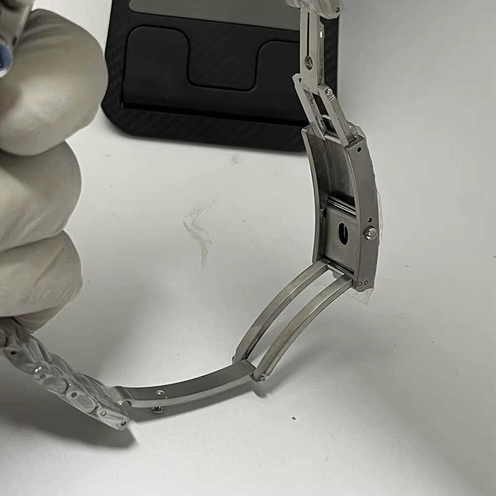 Le nouveau modèle 2025 de montre à quartz pour hommes à la mode et décontractée VK63