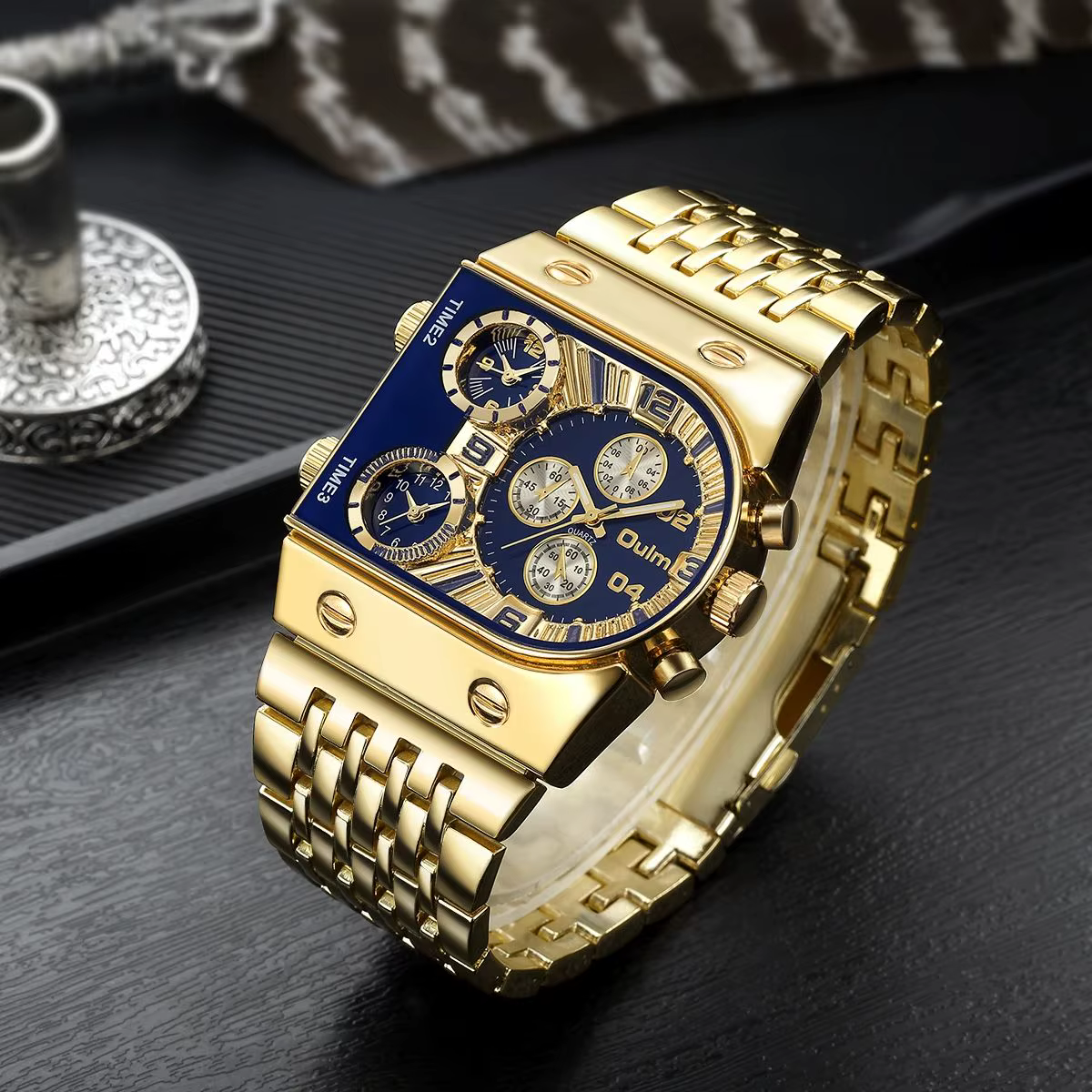 Montre Oulm de luxe multi fuseaux horaires pour homme