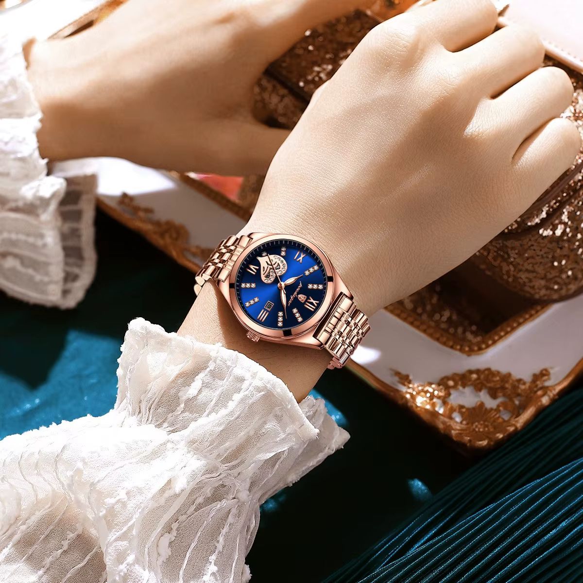 Romantique vin rouge Montre en acier inoxydable conception lumineuse dames horloge décontracté femmes Montre-bracelet