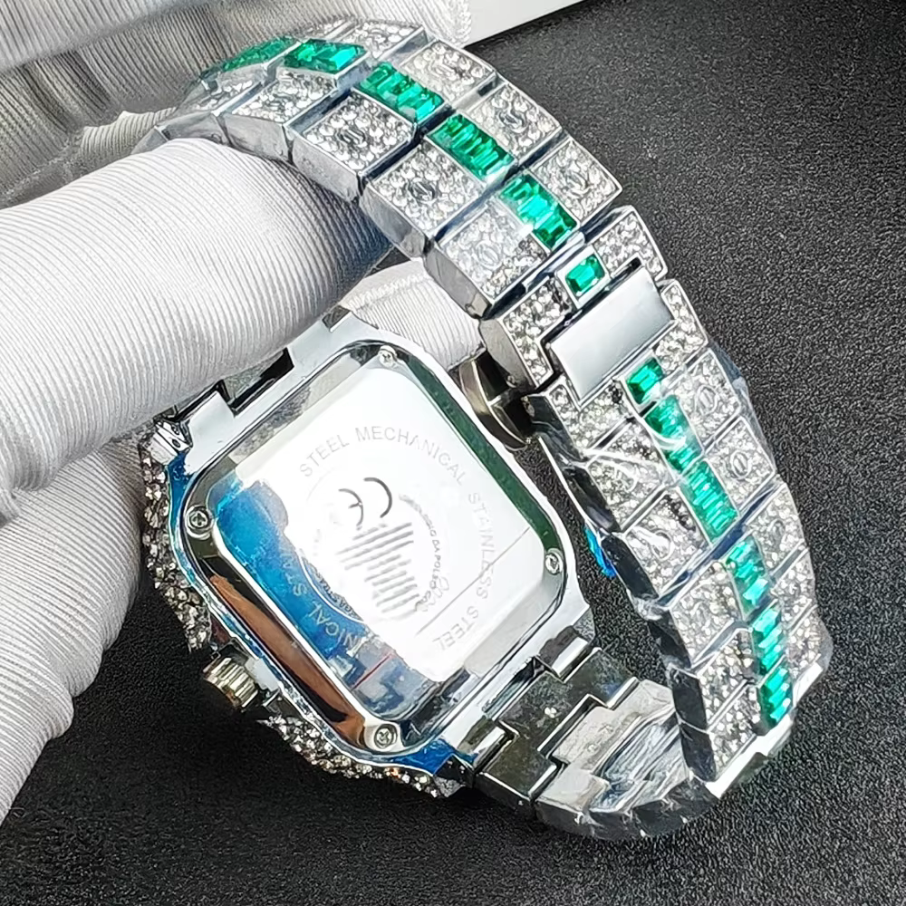 Montre en Quartz entièrement sertie de diamants pour Hommes