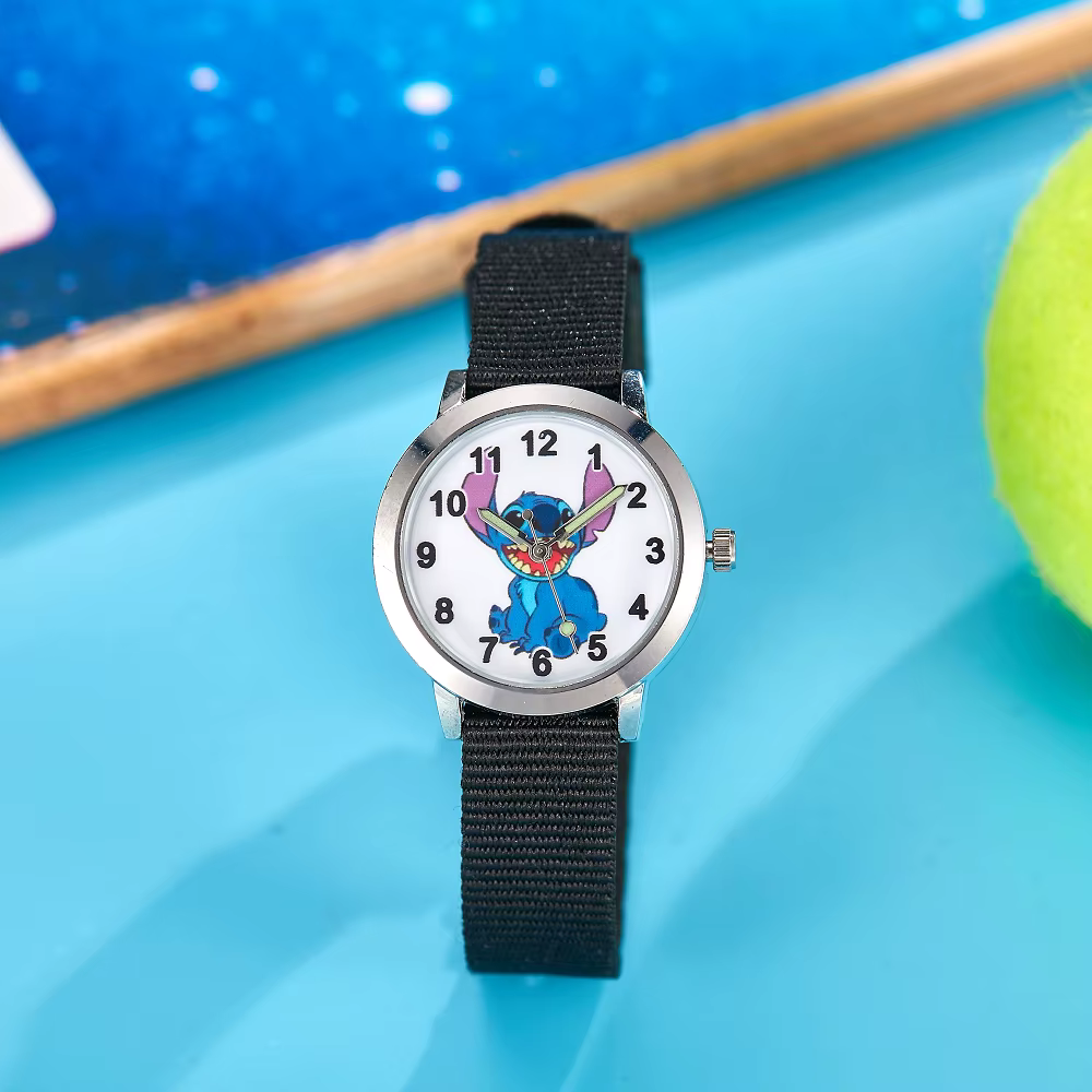 Montre à quartz pour enfants Stitch Girl