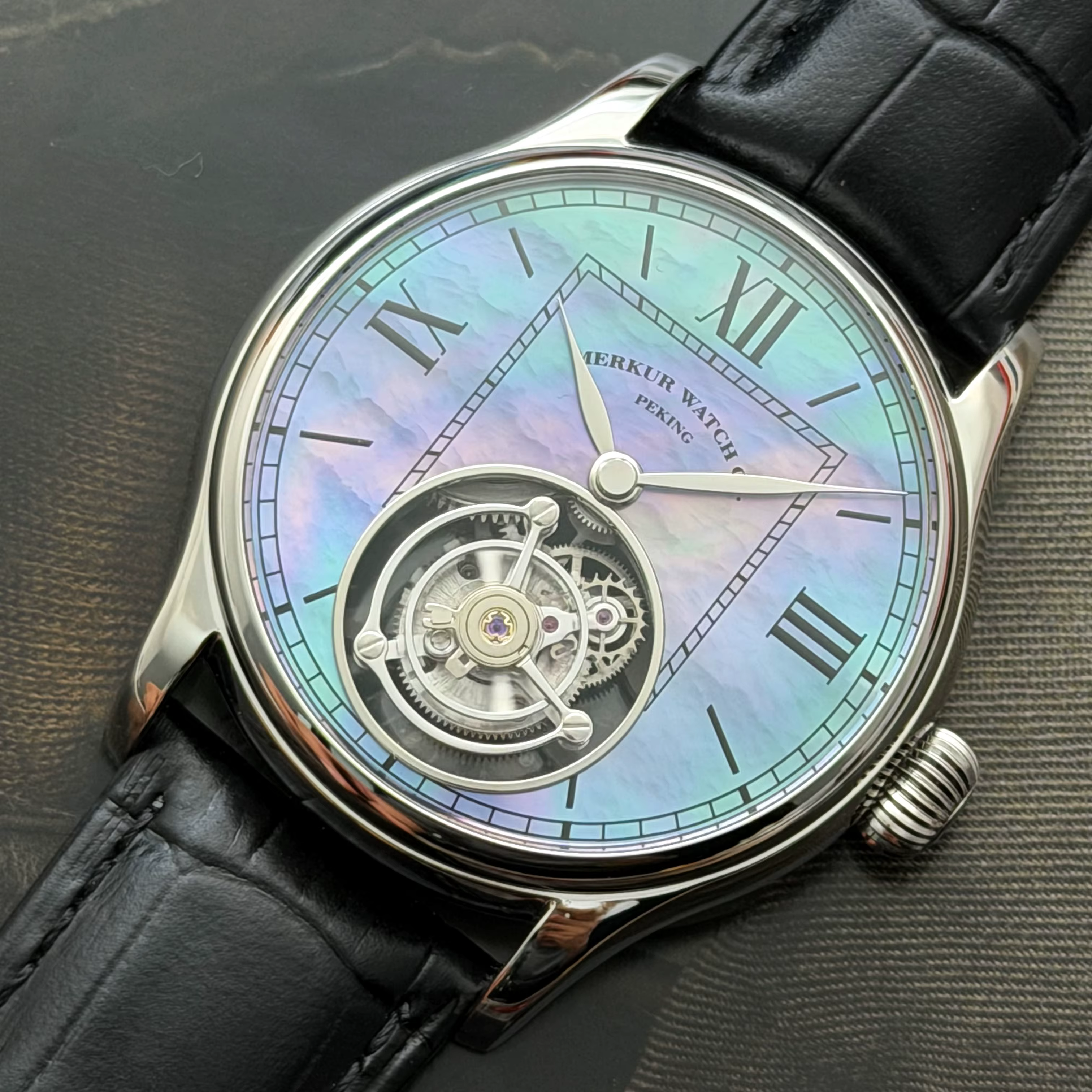 Merkur – montre Tourbillon 100% pour hommes