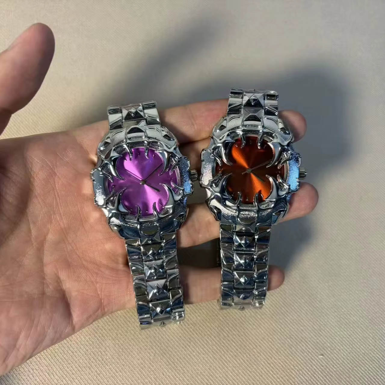 DENVOSI Nouvelle montre à quartz gothique Y2K en forme de griffe avec cadran détachable et remplaçable