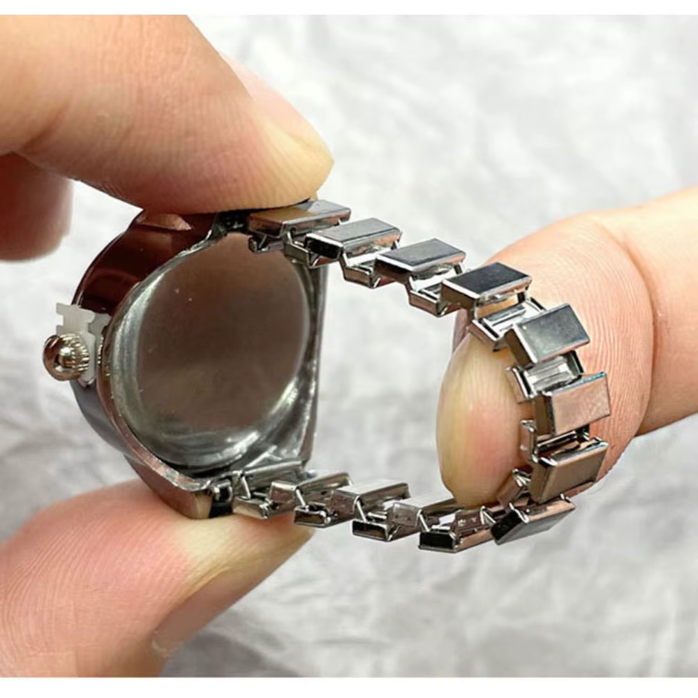 Montre à doigt en forme de cœur