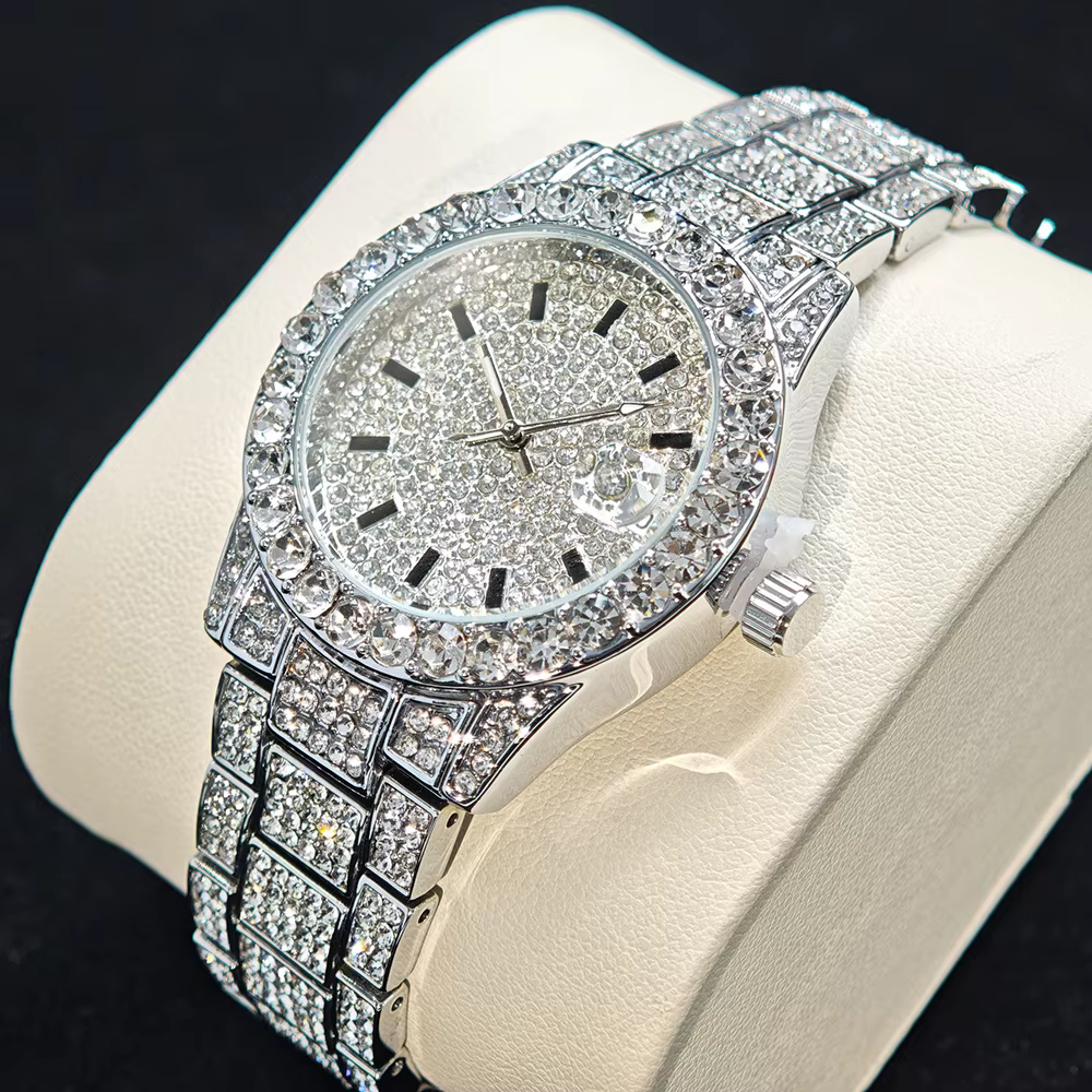 2025 mode chaude montres en or femmes de luxe en acier inoxydable élégant diamant glacé bijoux Quartz montre-bracelet dames livraison directe
