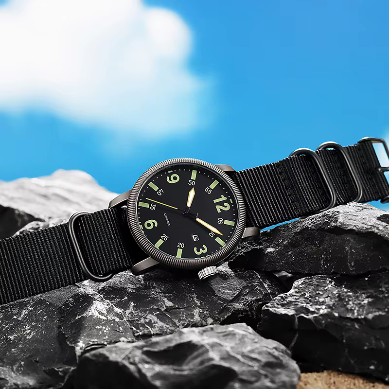 Montre de terrain TPW 2026 avec grands chiffres