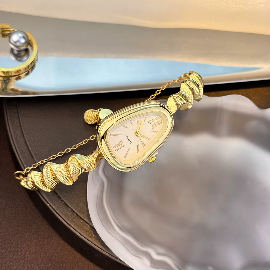 Montre à Quartz élégante en forme de serpent pour femmes