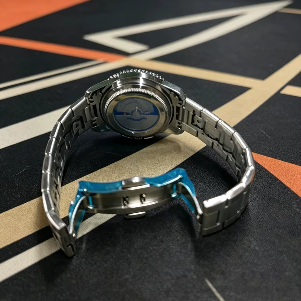 Montre à quartz de luxe pour homme