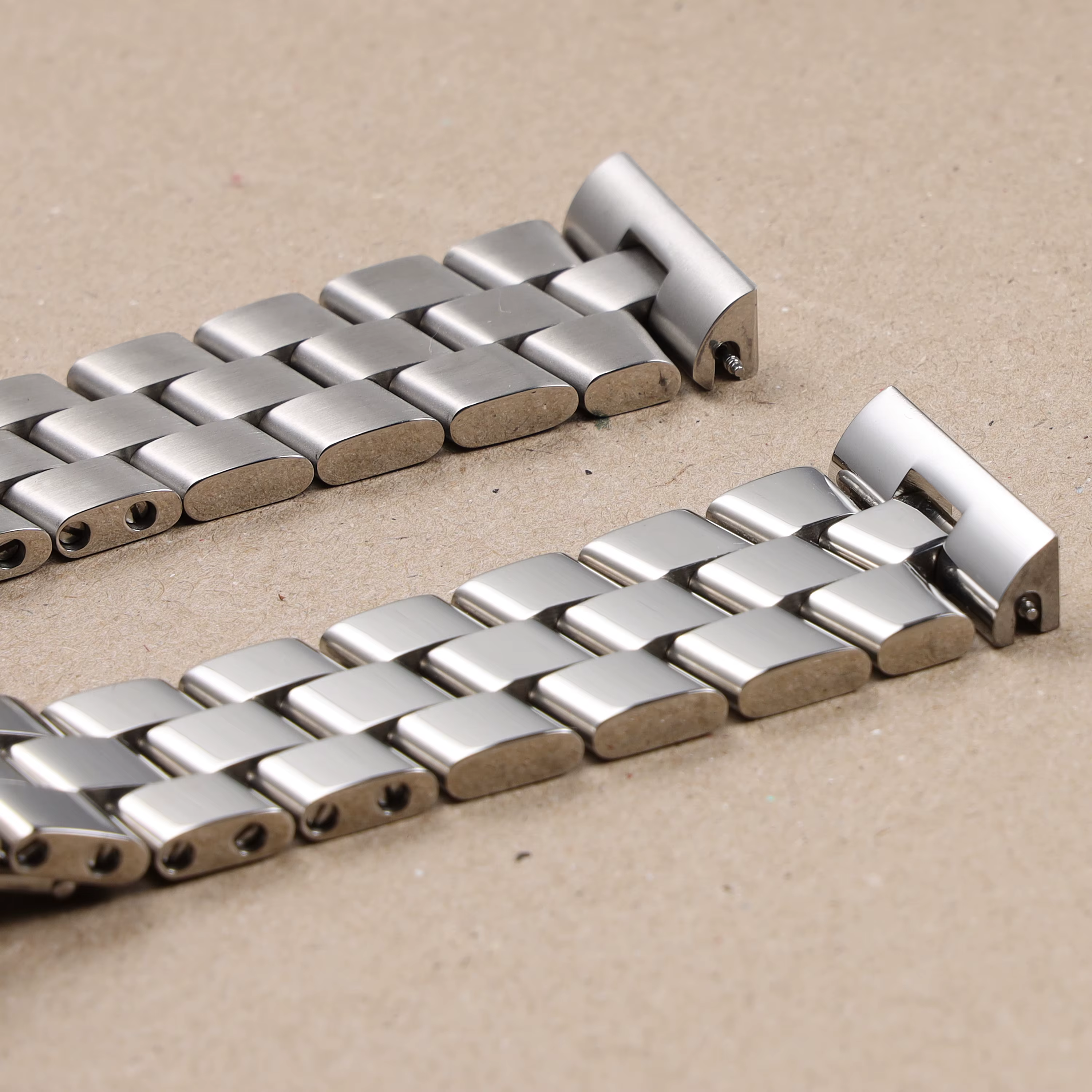 Bracelet de montre en acier inoxydable massif